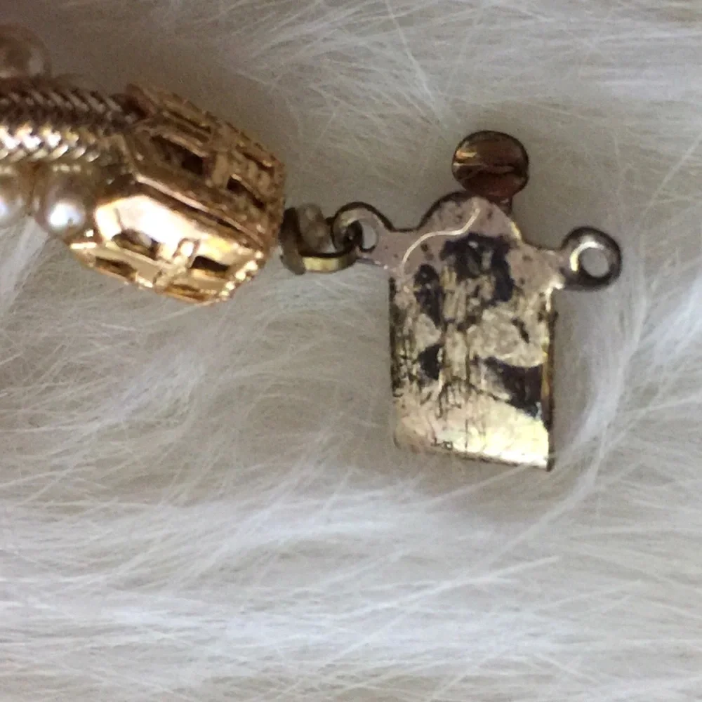 Gold Tone and Faux Seed Pearl Twist Necklace
